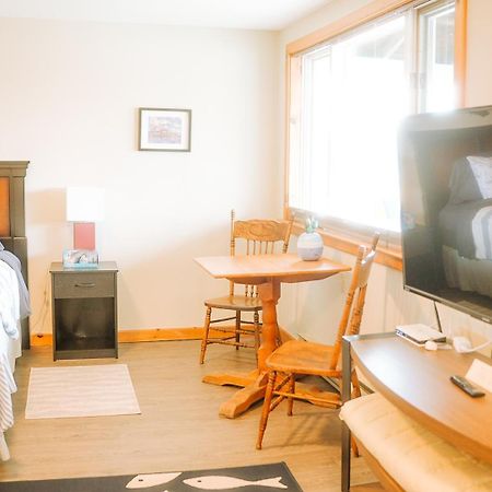 The Water'S Edge Inn & Gallery Baddeck Inlet Εξωτερικό φωτογραφία