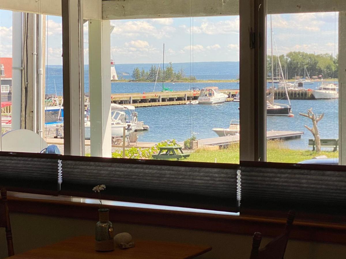 The Water'S Edge Inn & Gallery Baddeck Inlet Εξωτερικό φωτογραφία